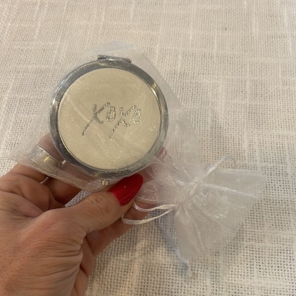 Personal vanity pocket mirror new in gift bag XOXO darlin you are a masterpiece - Picture 7 of 9